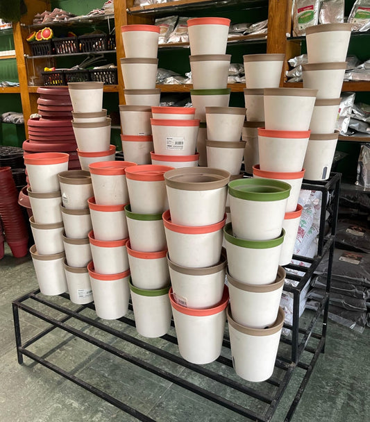 self watering pot 8"